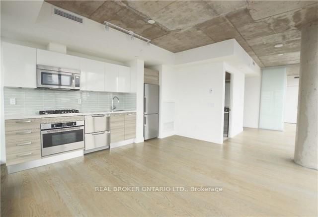 224 King Street W, Unit 2001 - Photo 5