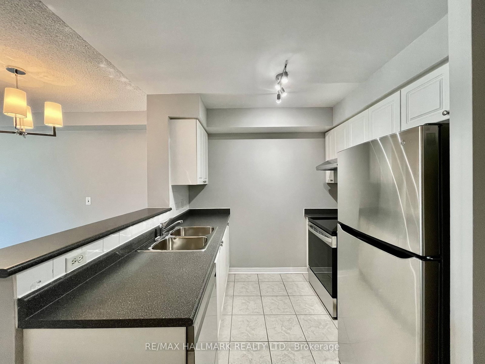 20 Olive Avenue, Unit LPH12 - Photo 5