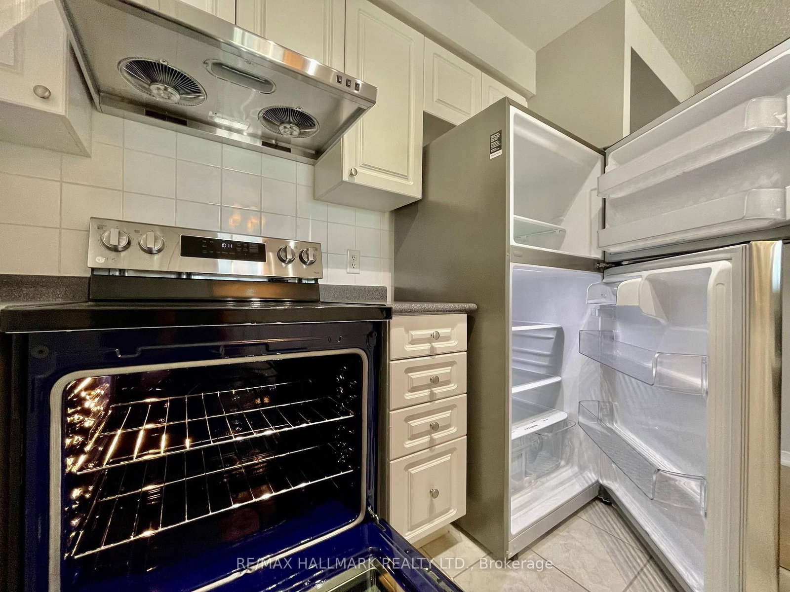 20 Olive Avenue, Unit LPH12 - Photo 9