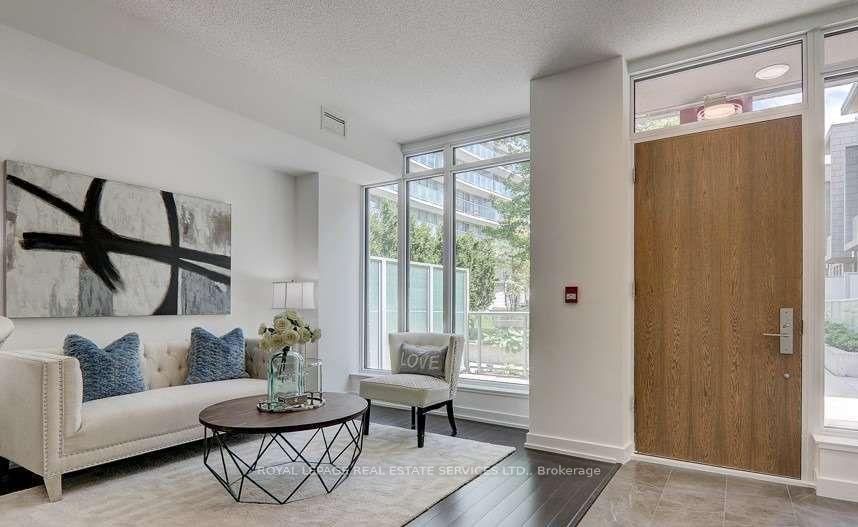 121 Mcmahon Drive, Unit TH7 - Photo 4