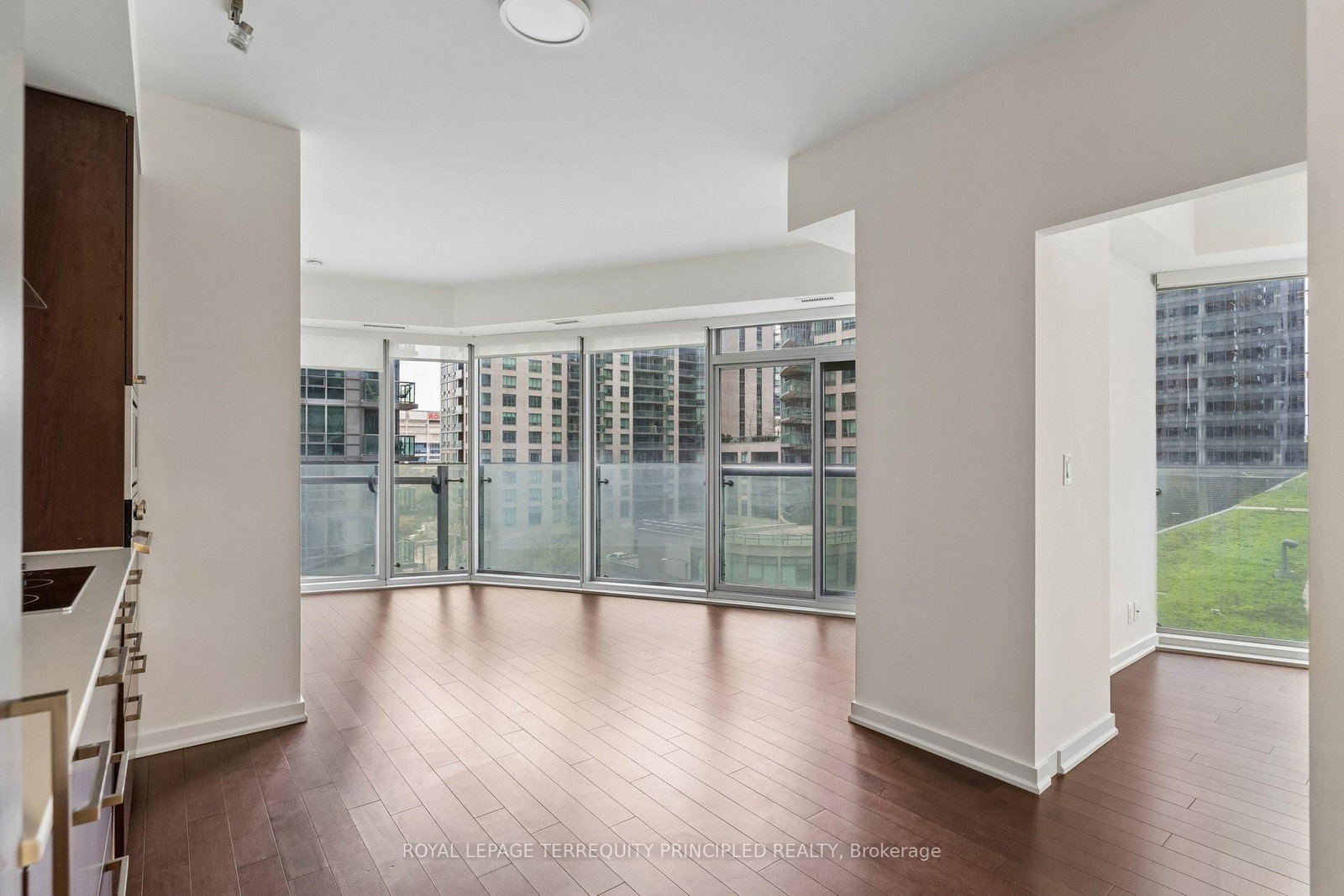 12 York Street, Unit 307 - Photo 9