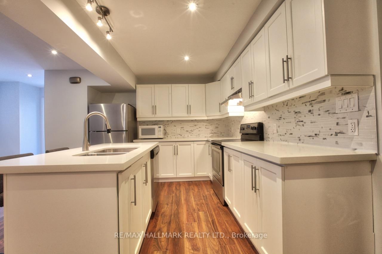 73 Lawrence Avenue E, Unit Ground - Photo 4