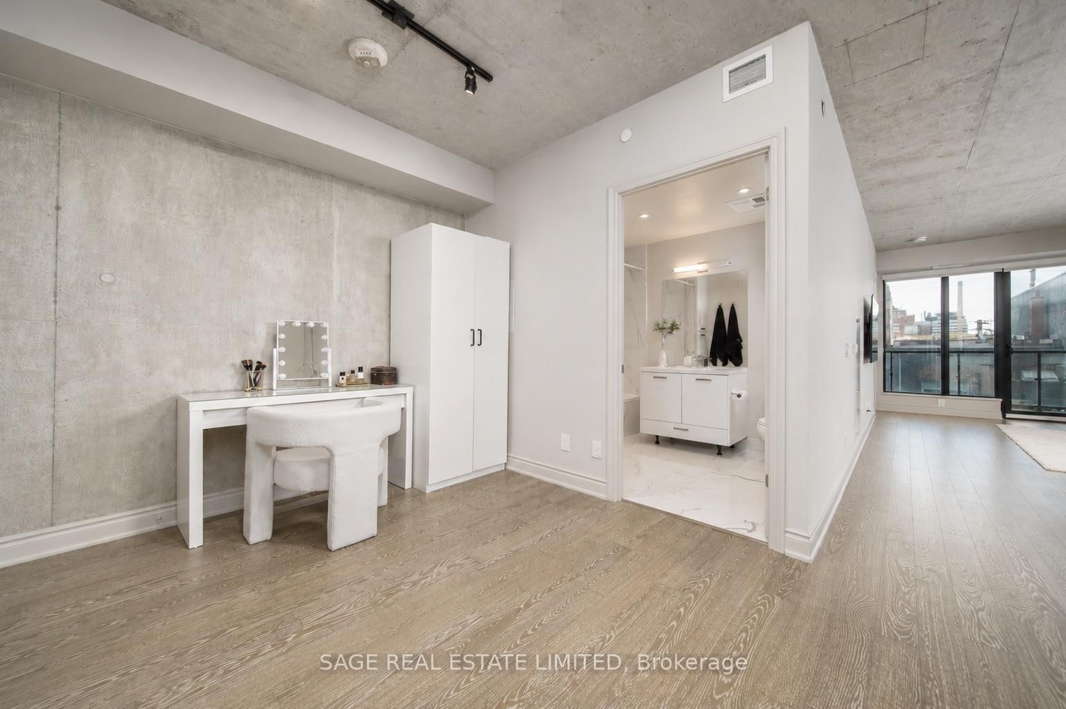 608 Richmond Street W, Unit 320 - Photo 6