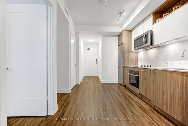 1439 - 135 Lower Sherbourne Street