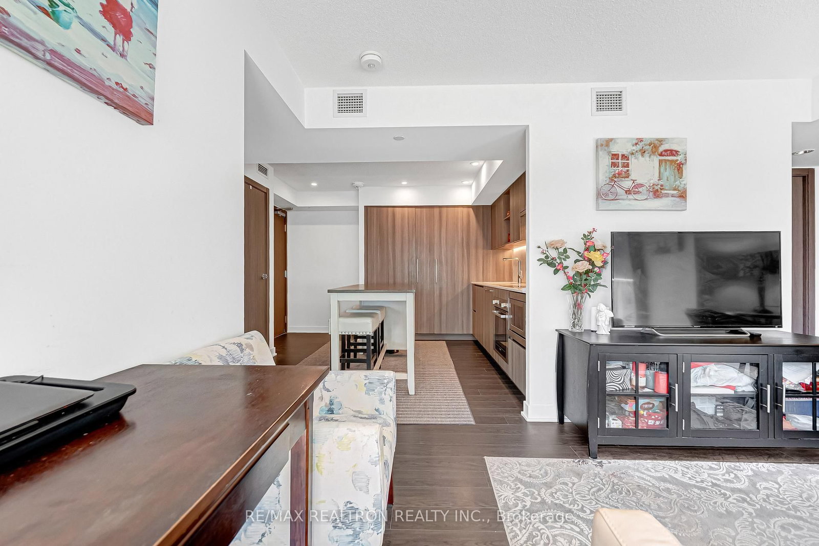 19 Bathurst Street, Unit 811 - Photo 16