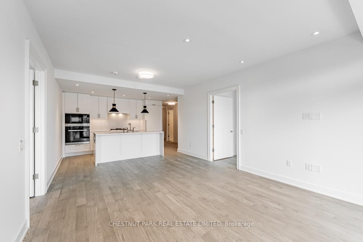 1 Strathgowan Avenue, Unit 512 - Photo 11