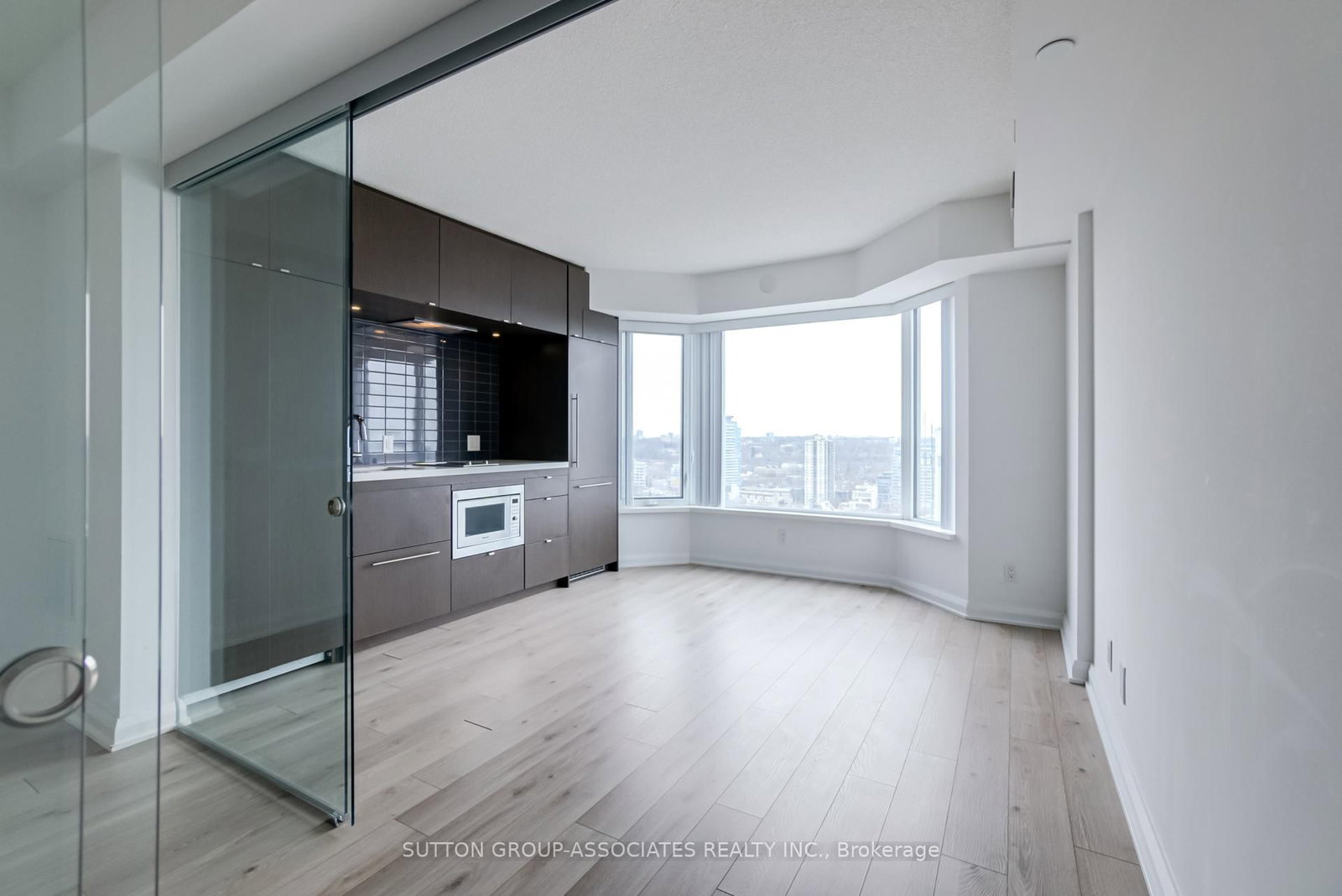 155 Yorkville Avenue, Unit 2601 - Photo 3