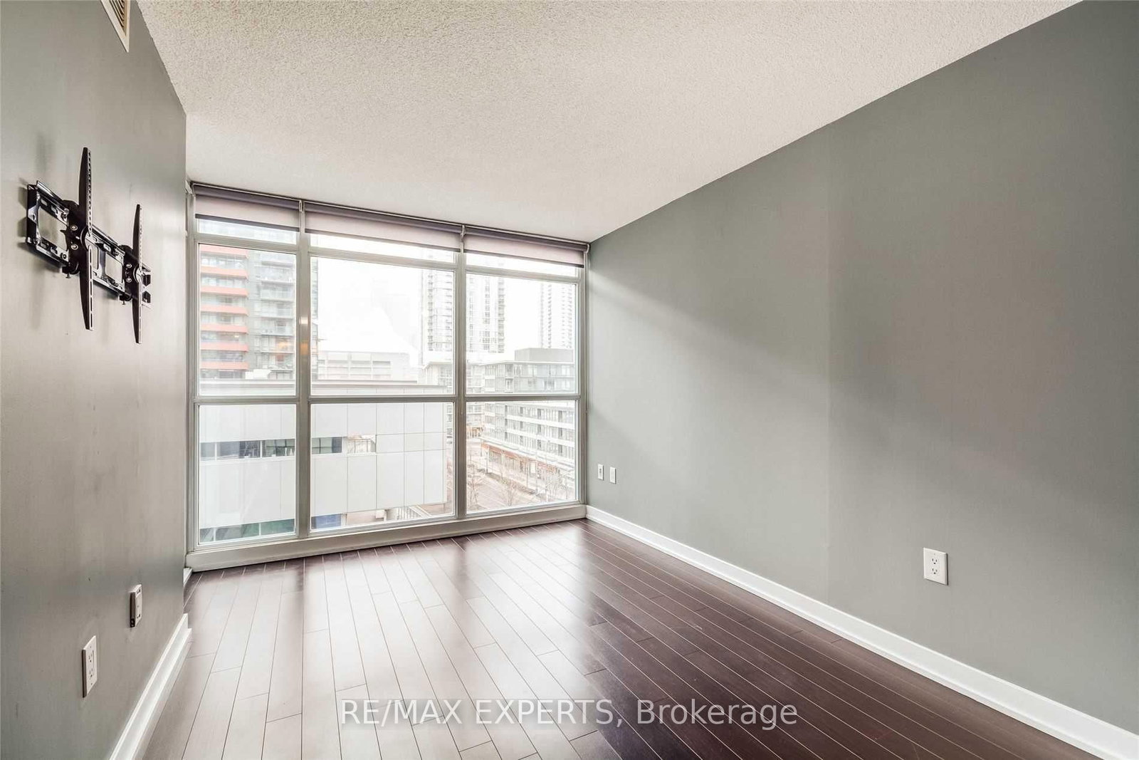 8 Telegram Mews, Unit 605 - Photo 14