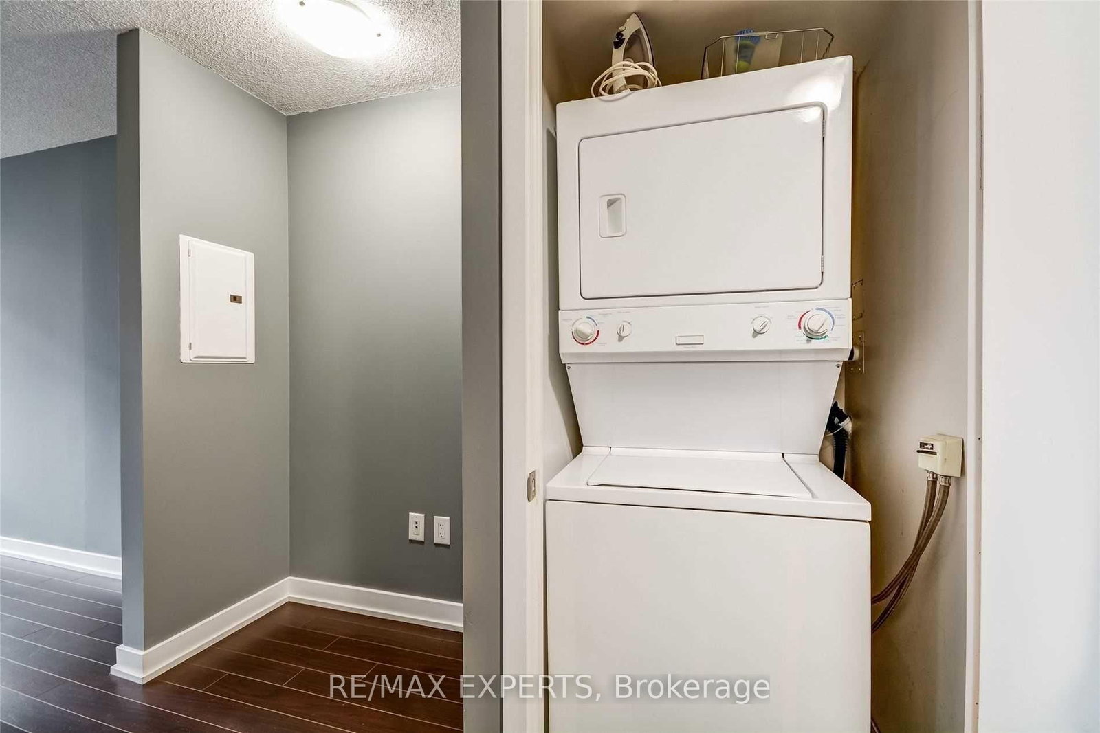 8 Telegram Mews, Unit 605 - Photo 21
