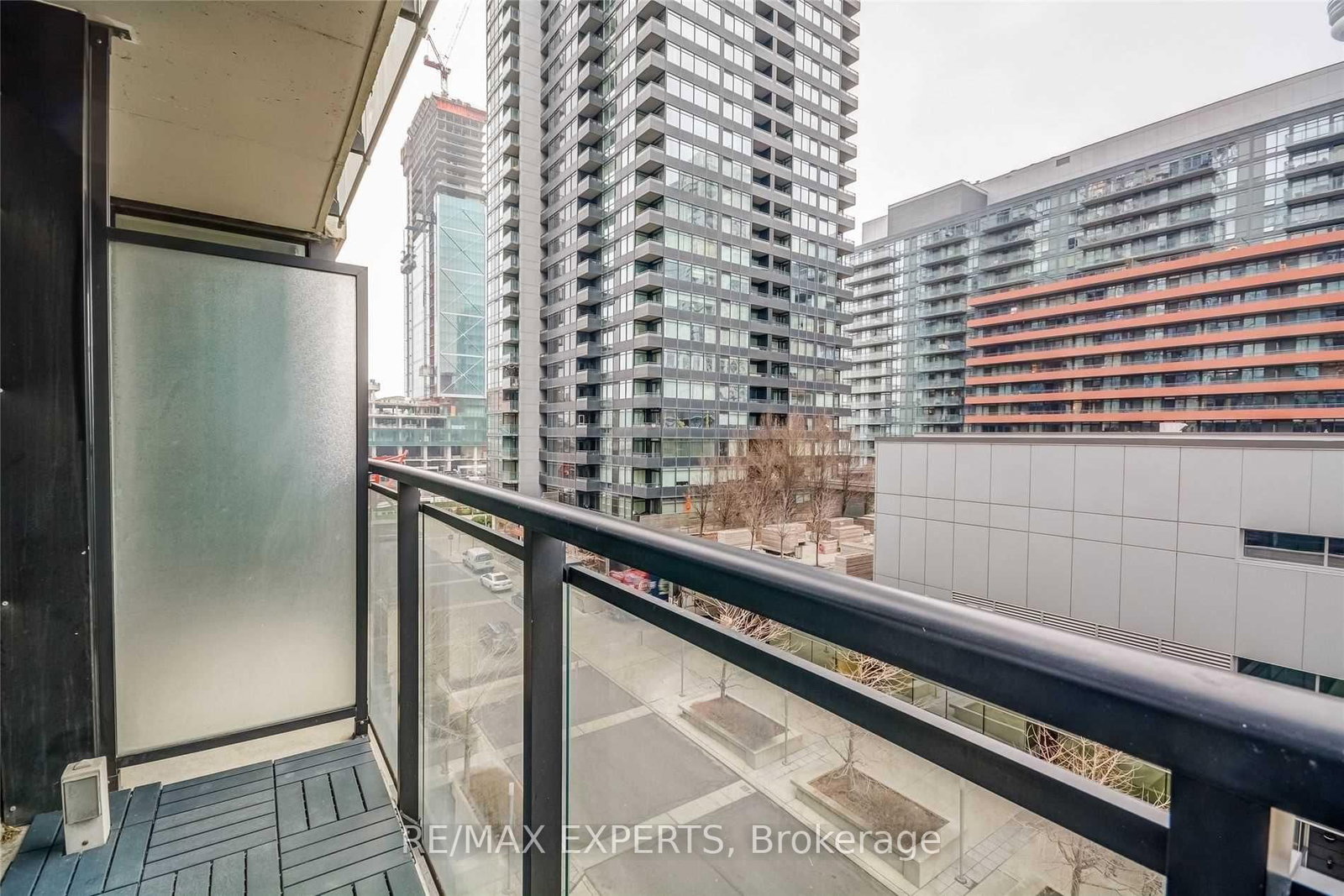 8 Telegram Mews, Unit 605 - Photo 24