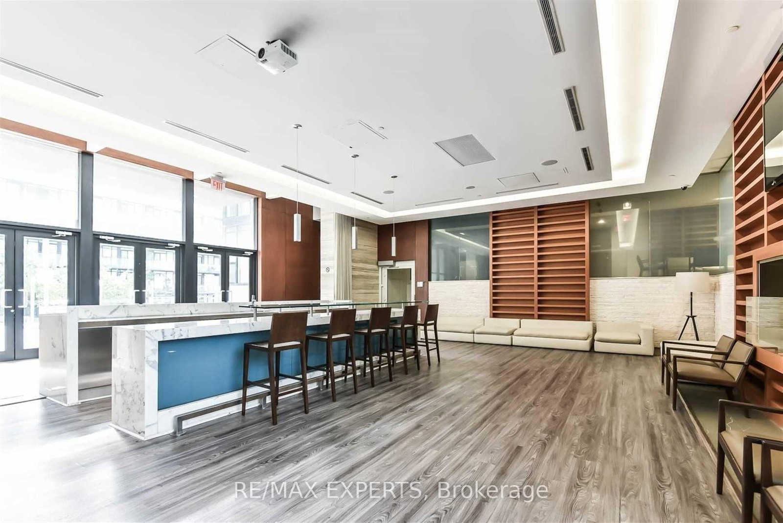 8 Telegram Mews, Unit 605 - Photo 31