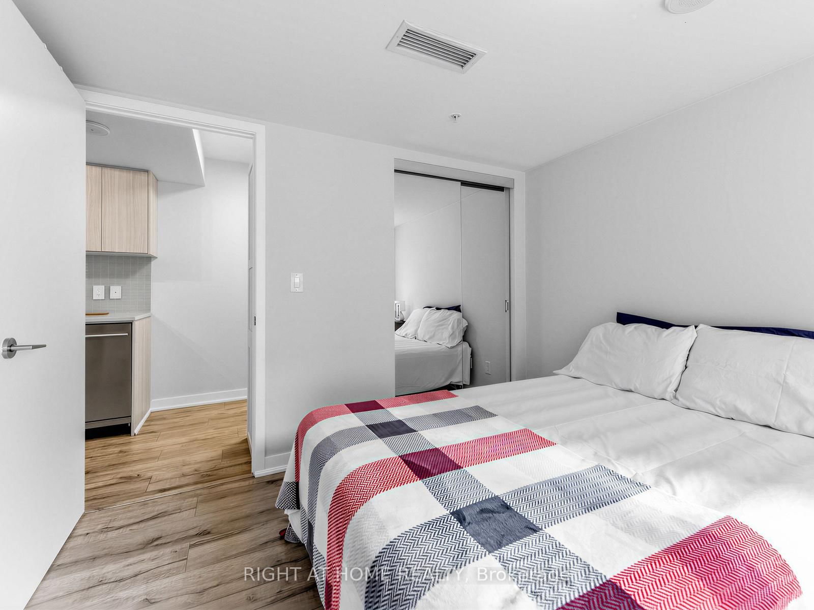 295 Adelaide Street W, Unit 1210 - Photo 15