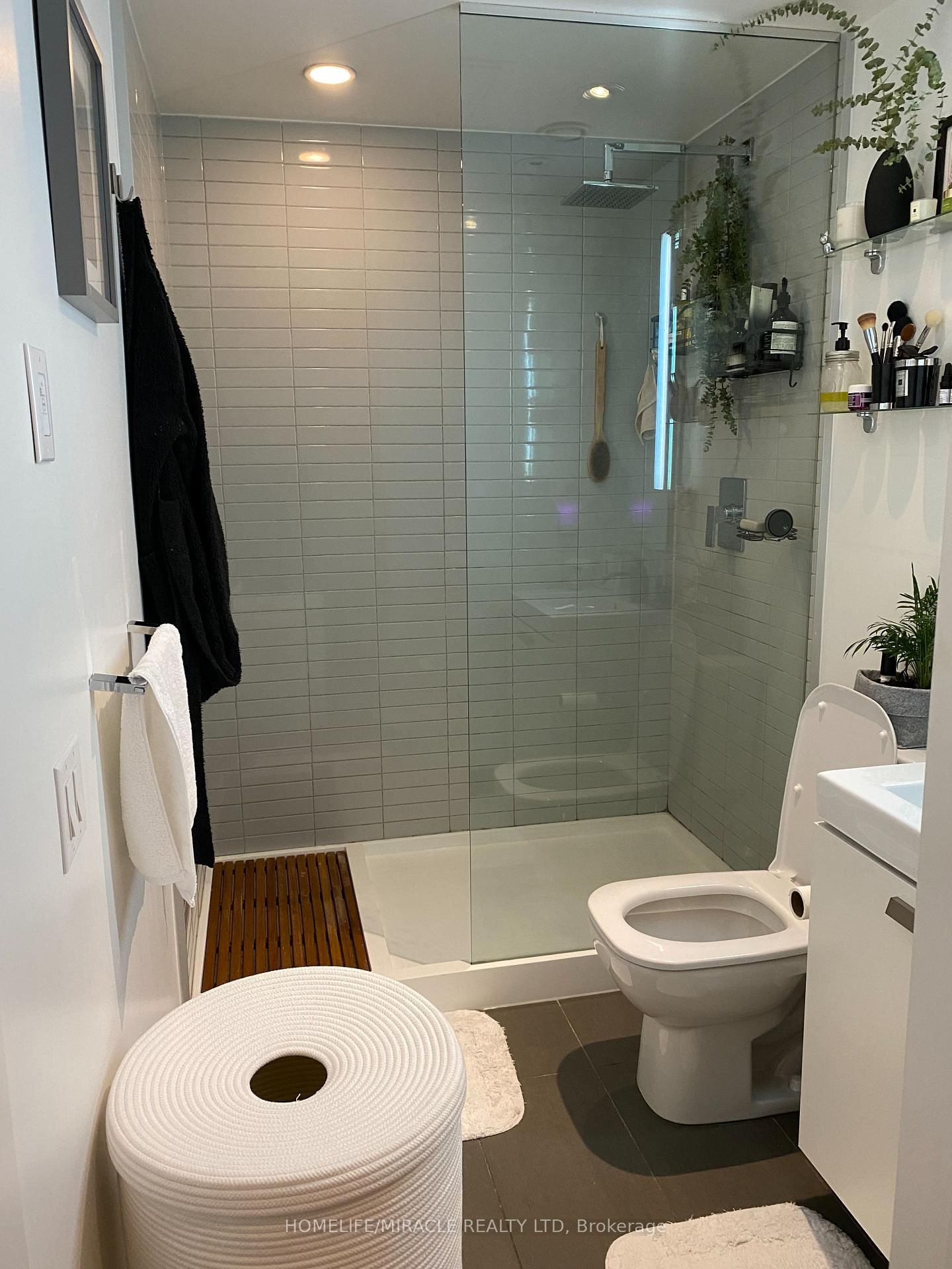 629 King Street W, Unit 1215 - Photo 11