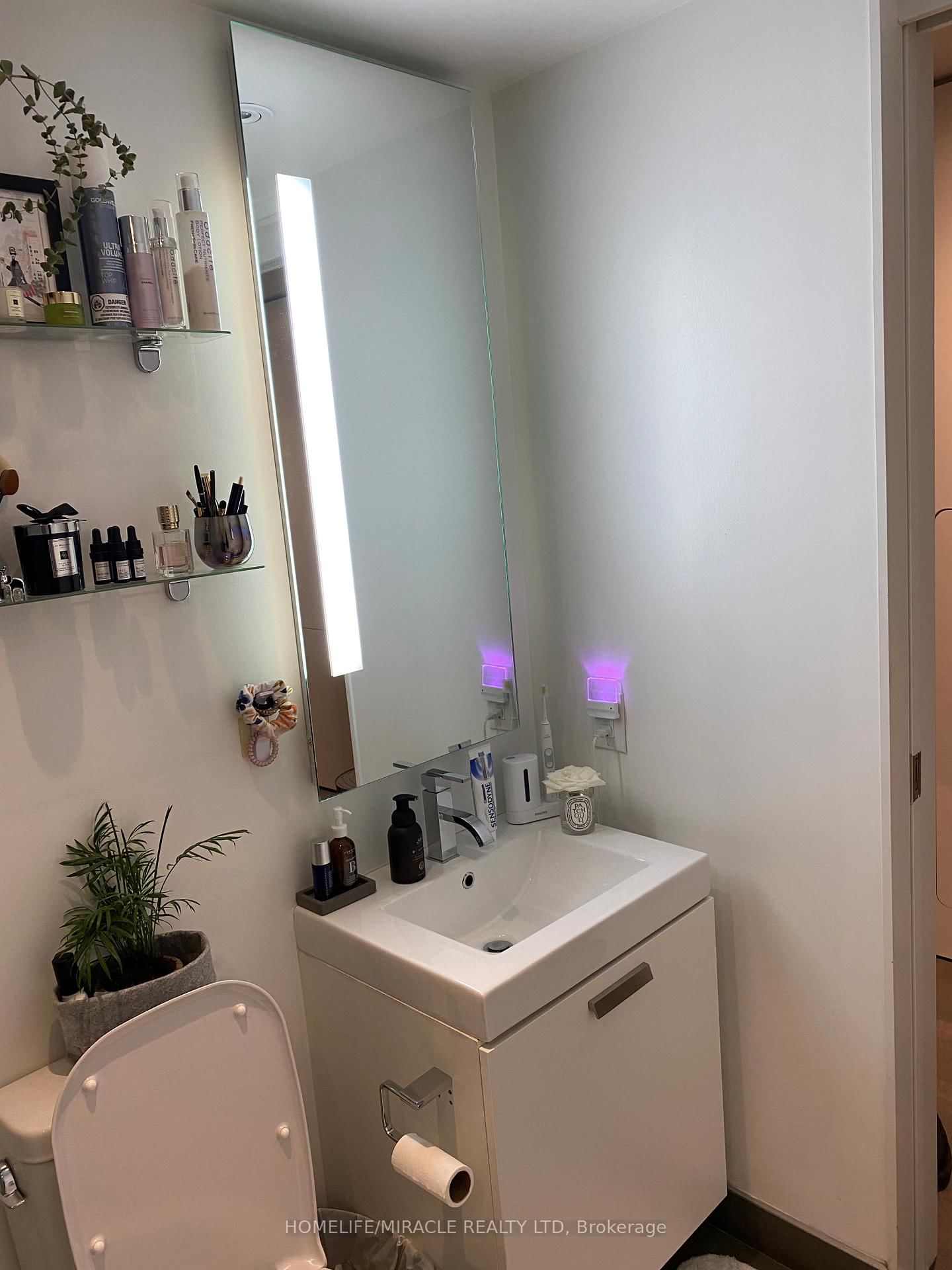 629 King Street W, Unit 1215 - Photo 12