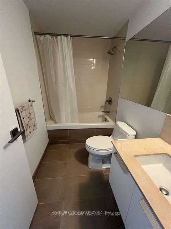 28 Wellesley Street E, Unit 605 - Photo 17