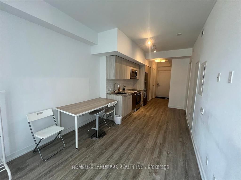 28 Wellesley Street E, Unit 605 - Photo 9