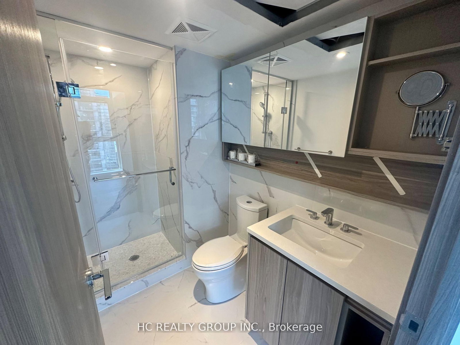 38 Widmer Street, Unit 5007 - Photo 11