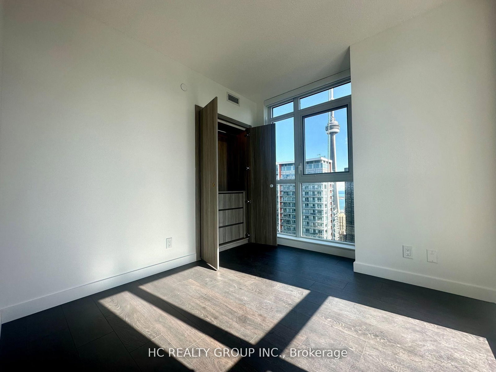 38 Widmer Street, Unit 5007 - Photo 13