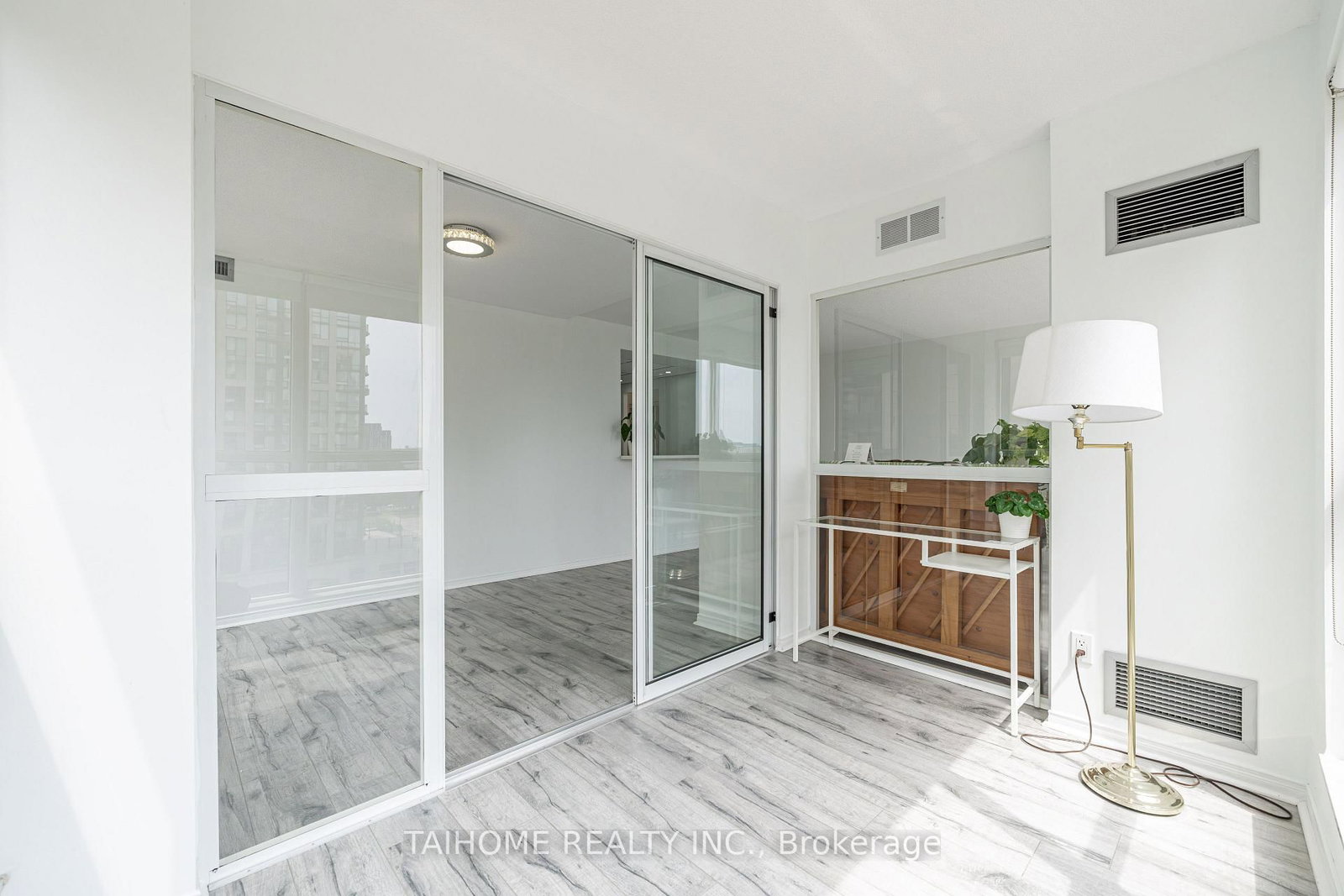 28 Hollywood Avenue, Unit 809 - Photo 10