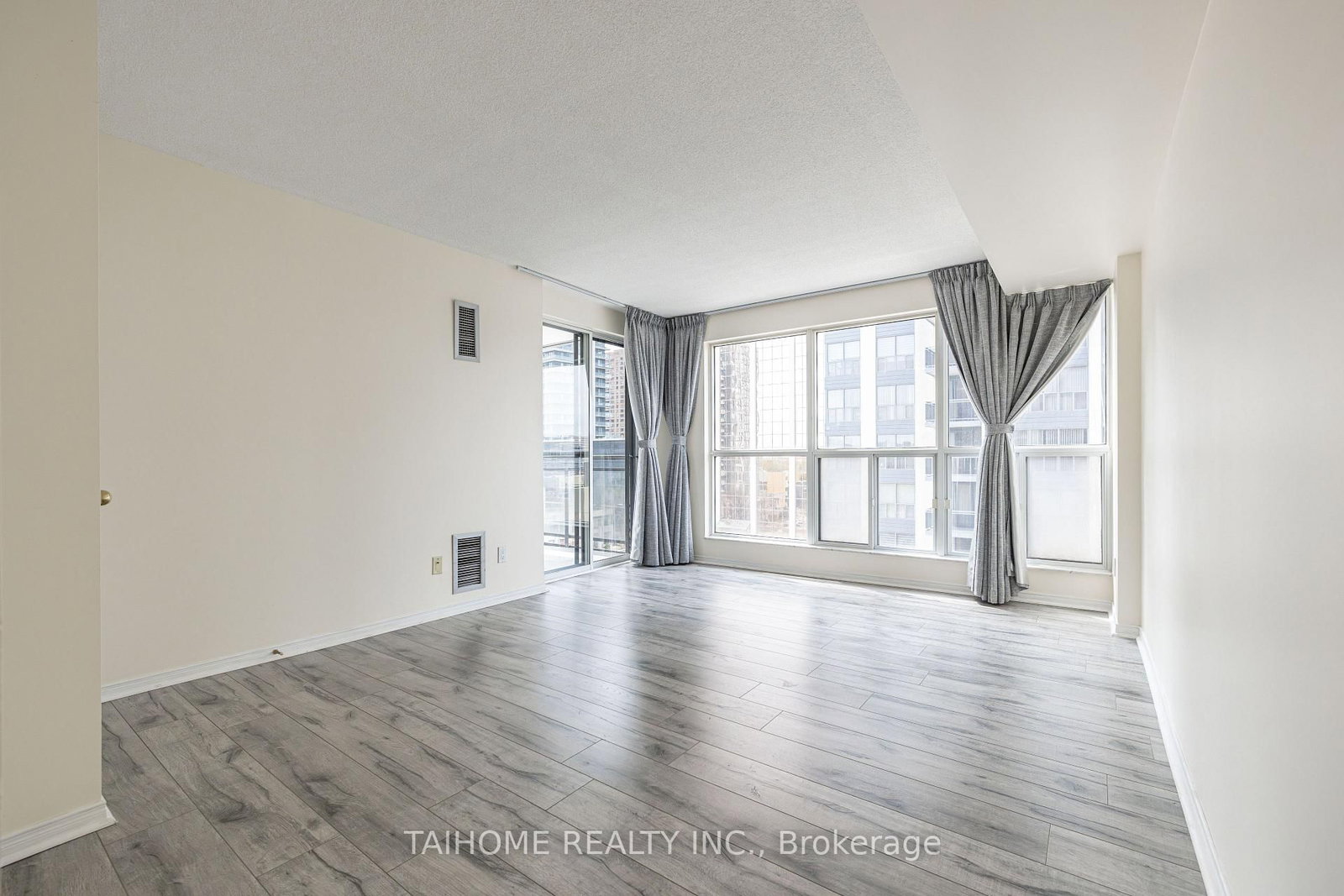 28 Hollywood Avenue, Unit 809 - Photo 14