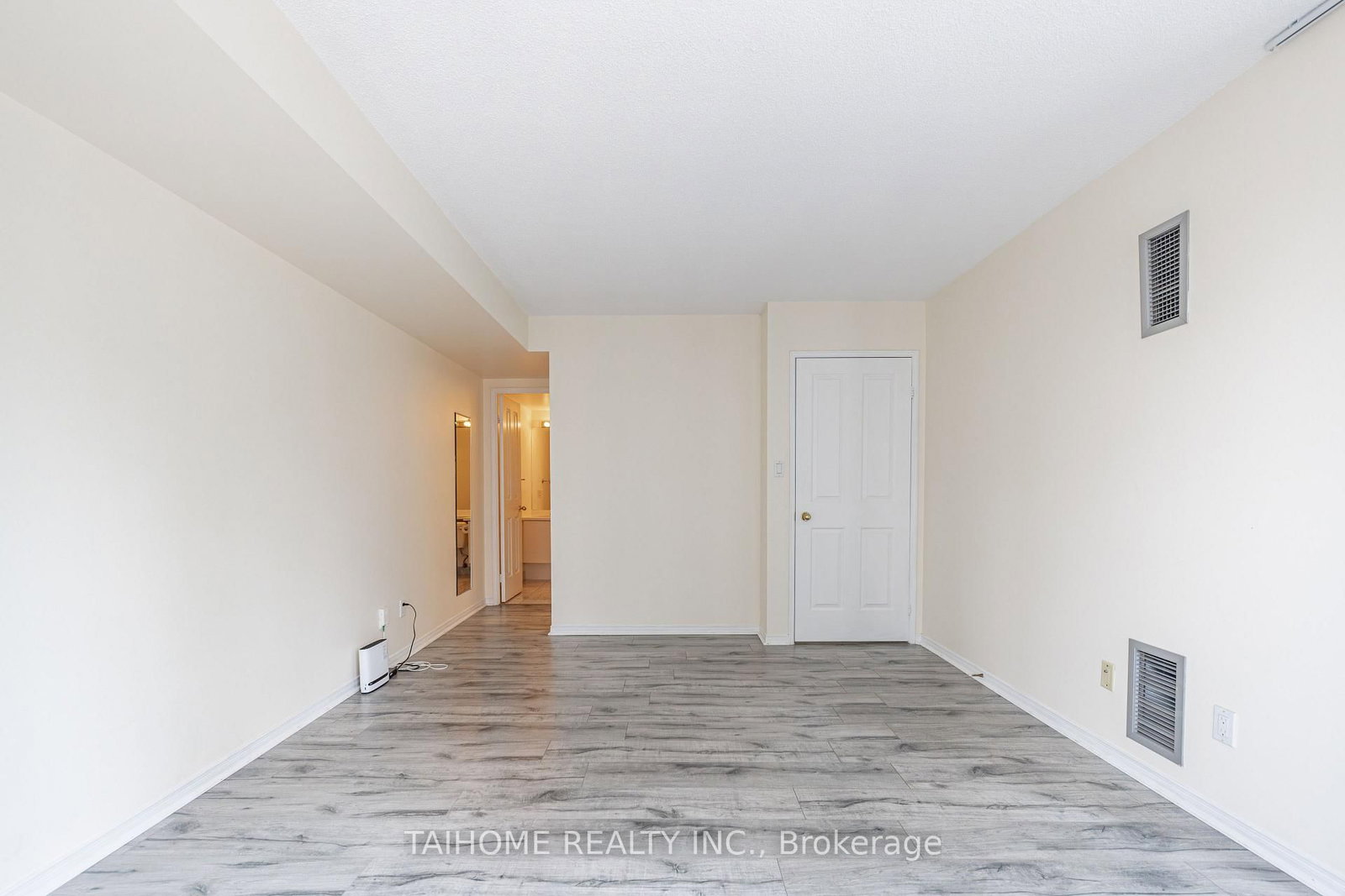 28 Hollywood Avenue, Unit 809 - Photo 16