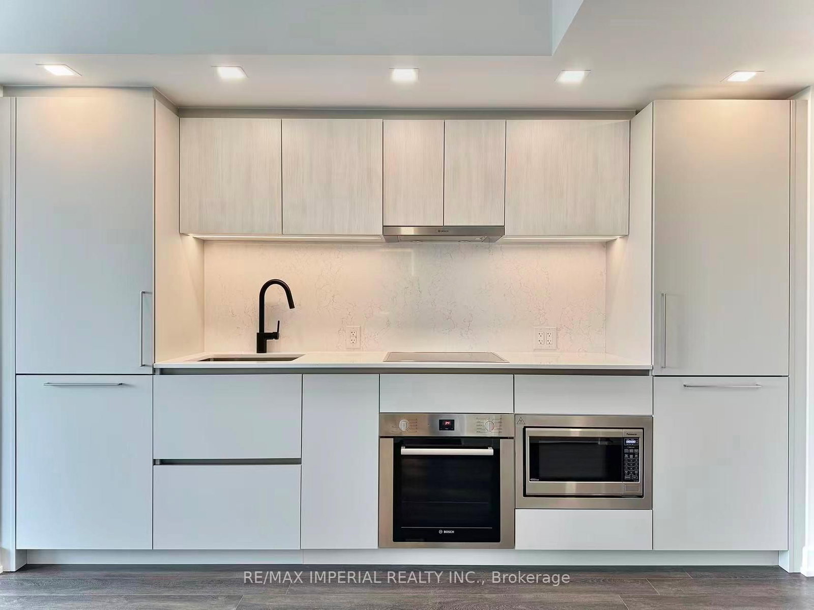 603 SHERBOURNE Street, Unit 708 - Photo 2