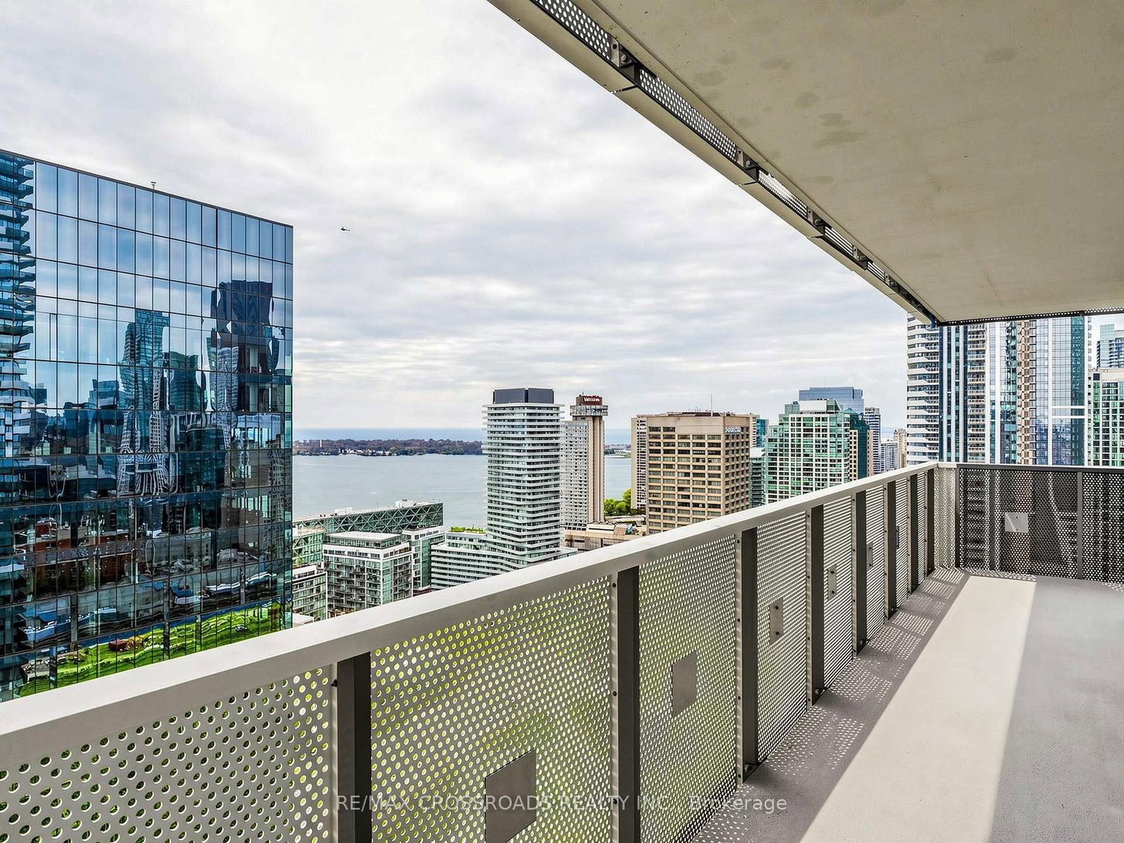 138 Downes Street, Unit 3511 - Photo 29
