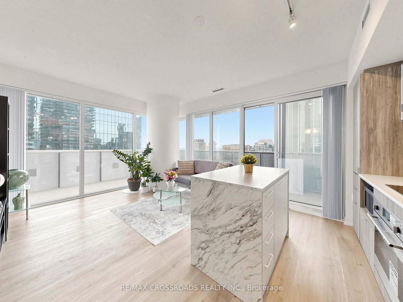 138 Downes Street, Unit 3511 - Photo 6