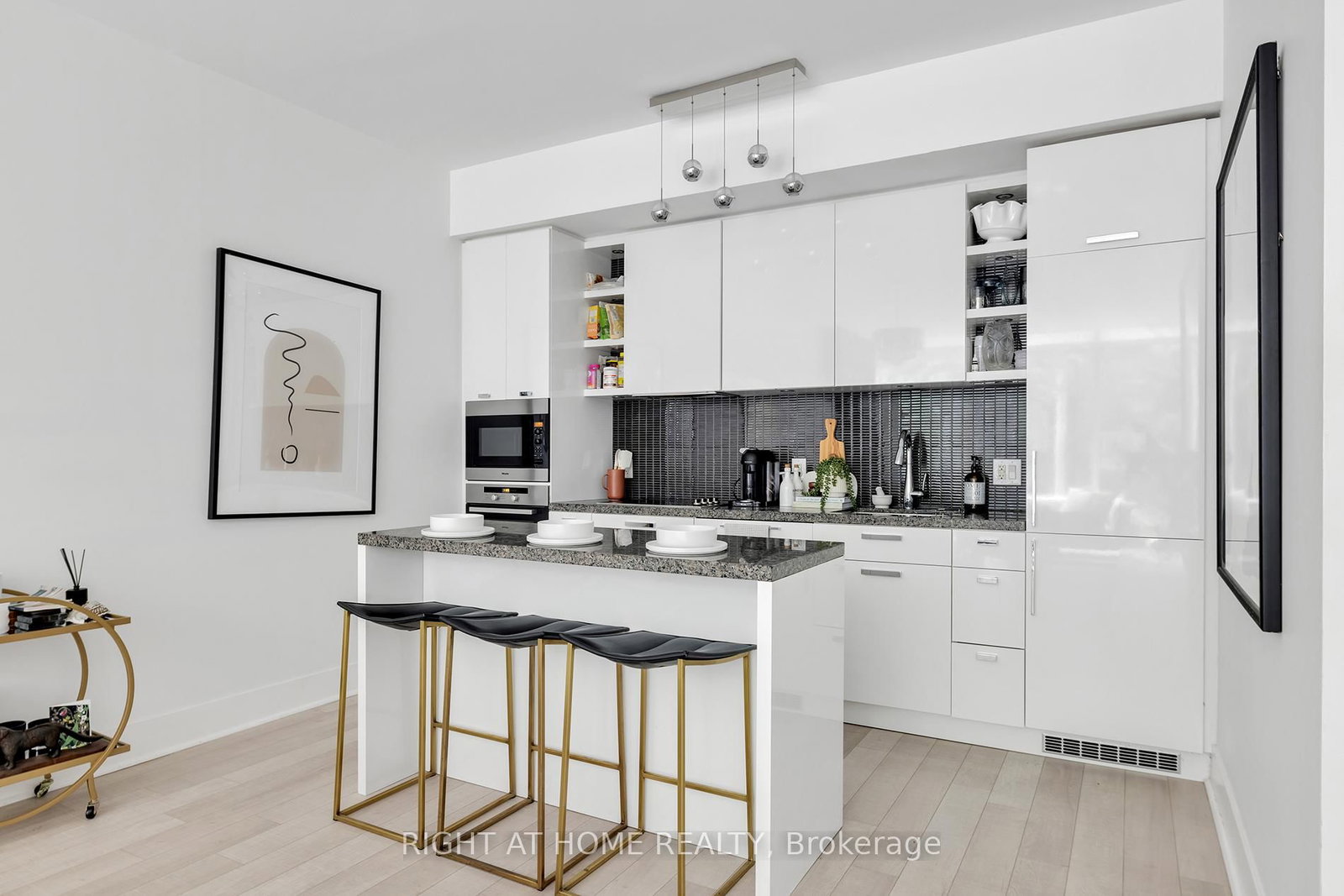 32 Davenport Road, Unit TH 101 - Photo 5