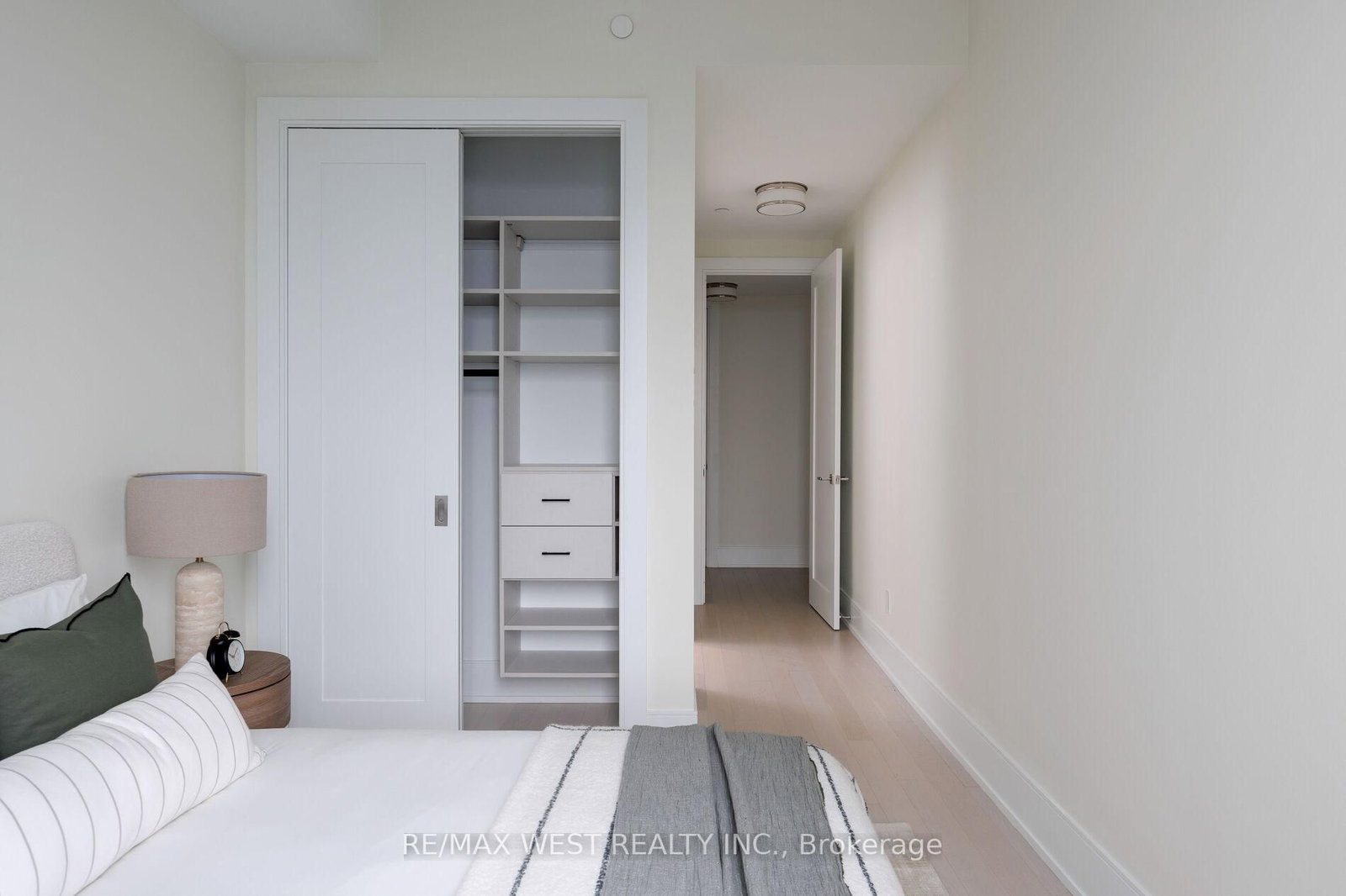 480 Front Street W, Unit GPH2 - Photo 33