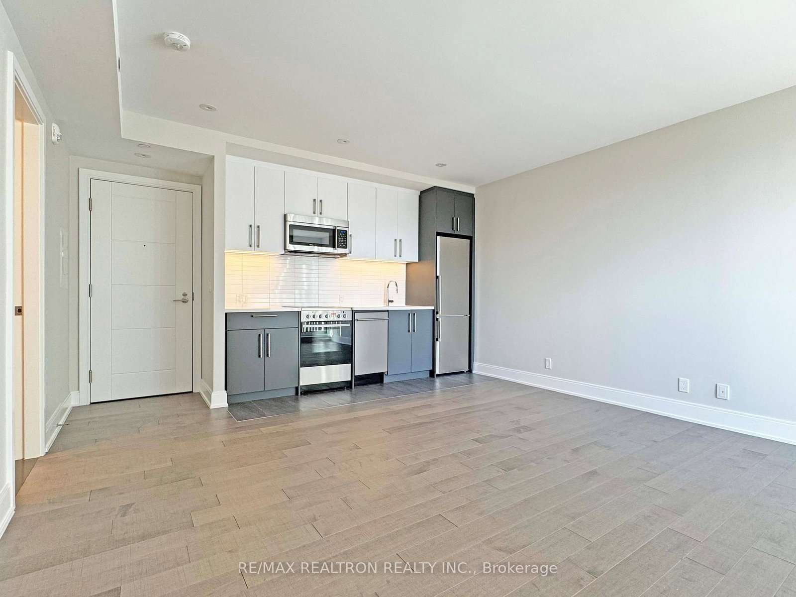 11 Walmer Road, Unit 409 - Photo 4