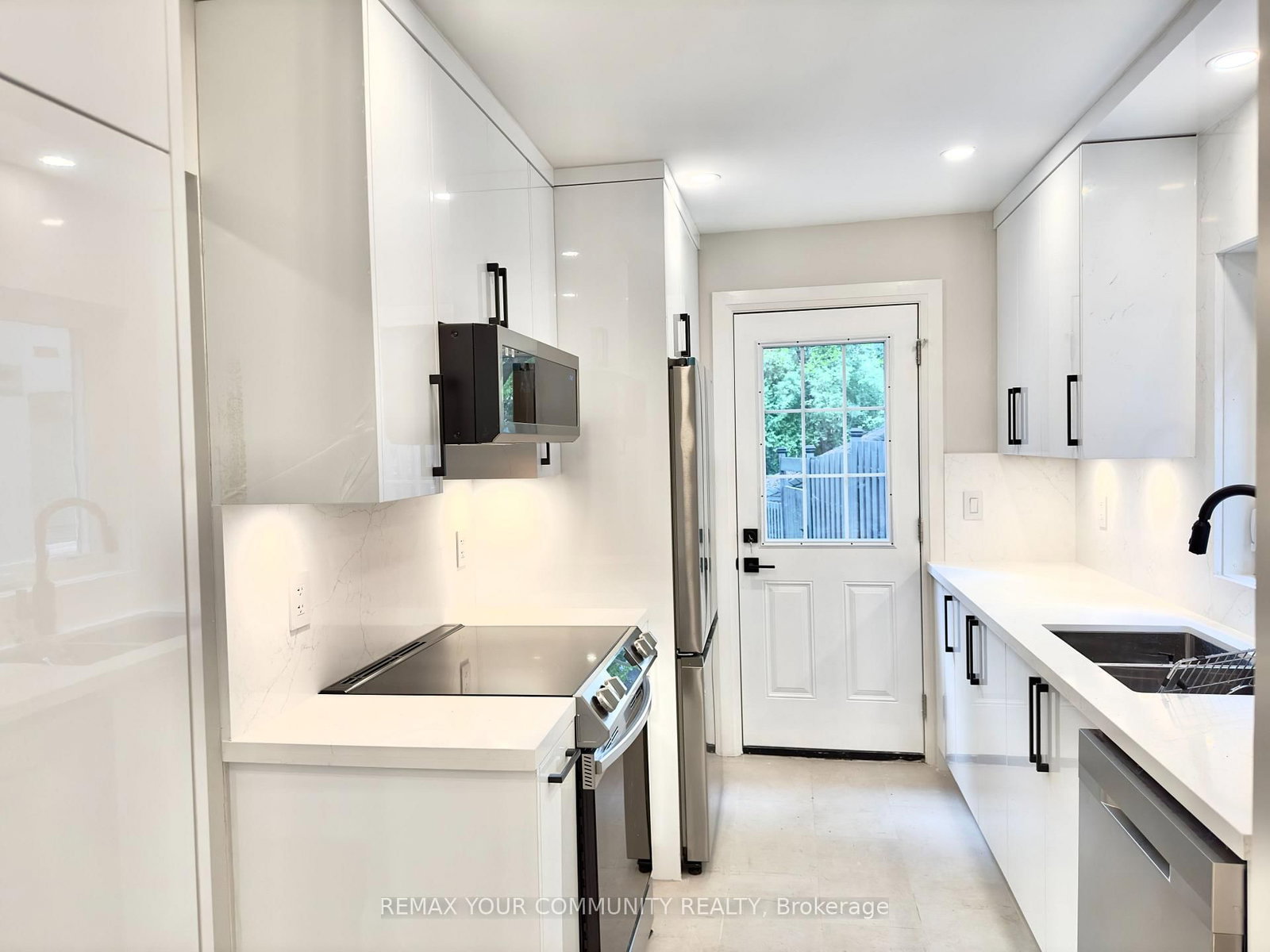 351 Fairlawn Avenue - Photo 6
