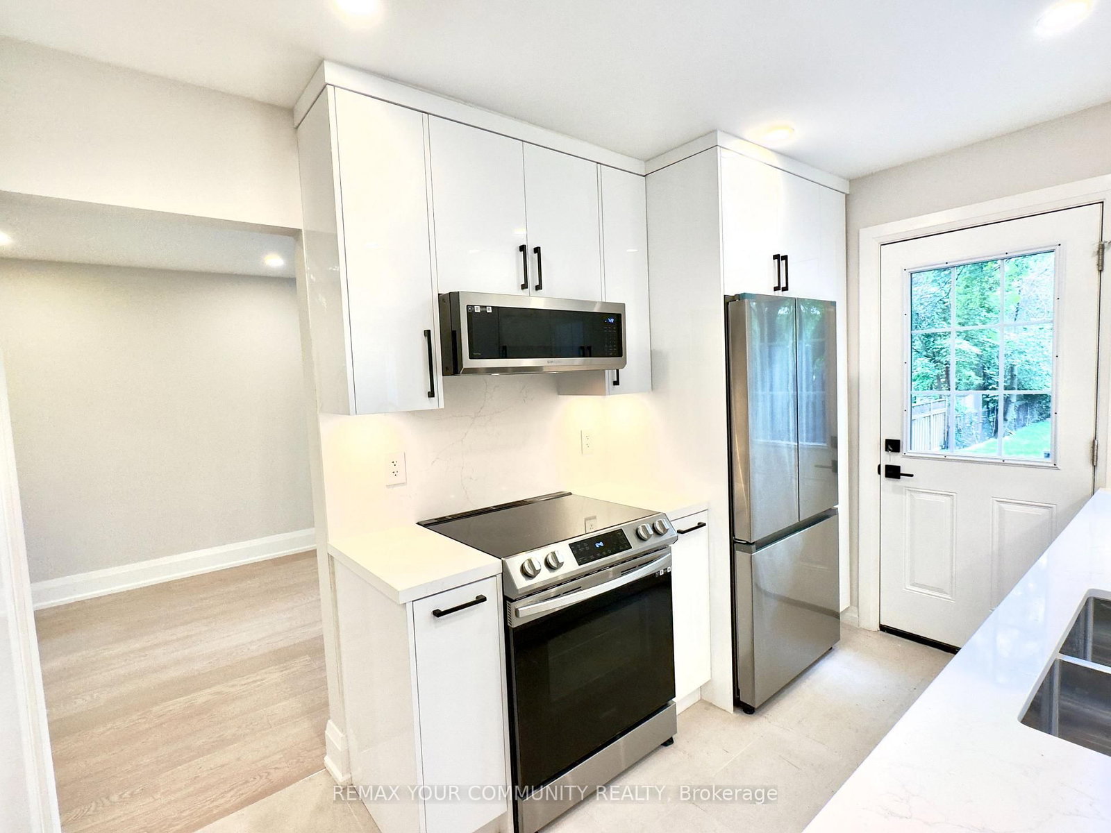 351 Fairlawn Avenue - Photo 7
