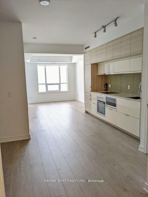2903 - 88 Scott Street