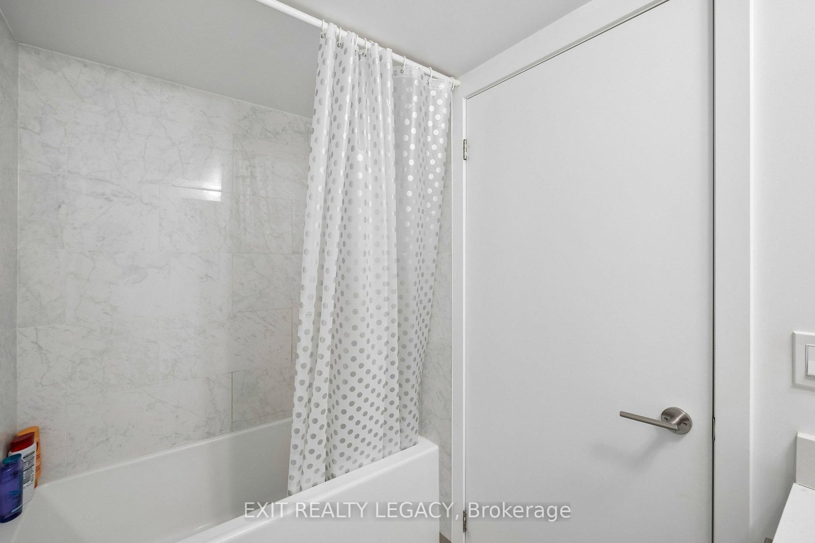 38 Forest Manor Road, Unit 518 - Photo 24