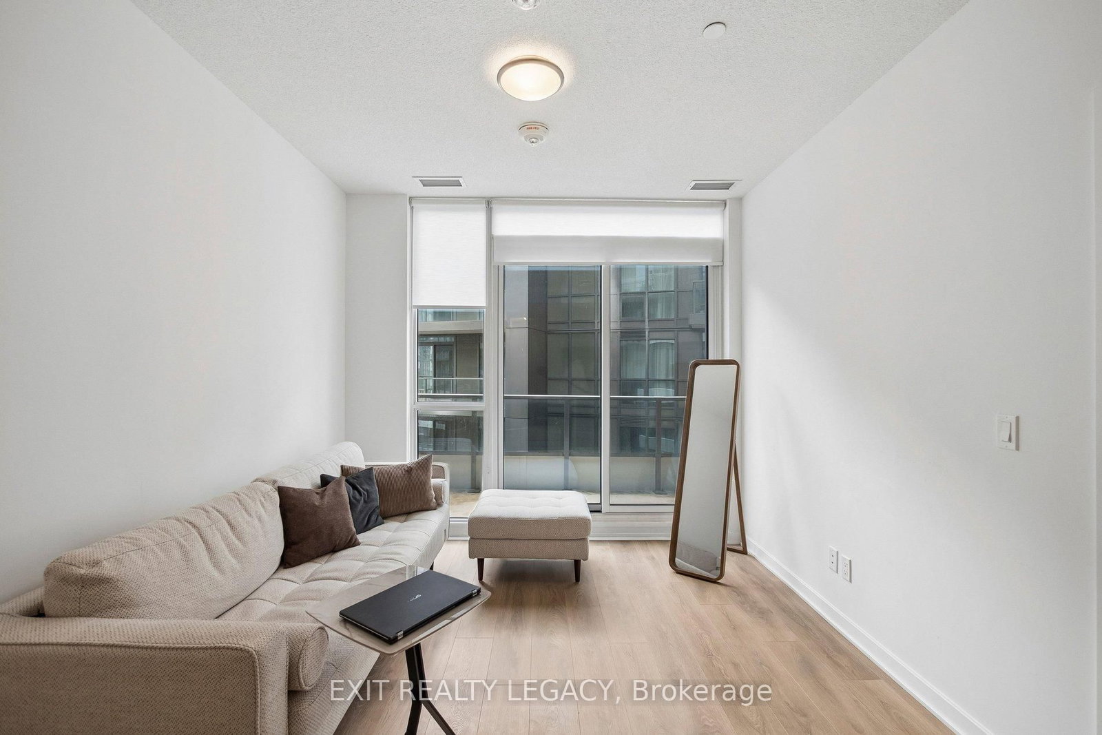 38 Forest Manor Road, Unit 518 - Photo 8