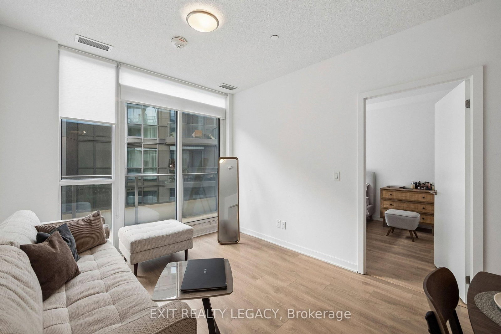 38 Forest Manor Road, Unit 518 - Photo 9