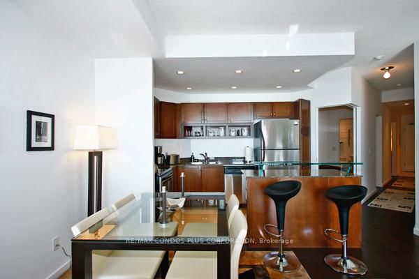 218 Queens Quay W, Unit 2611 - Photo 18