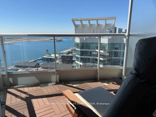 218 Queens Quay W, Unit 2611 - Photo 35