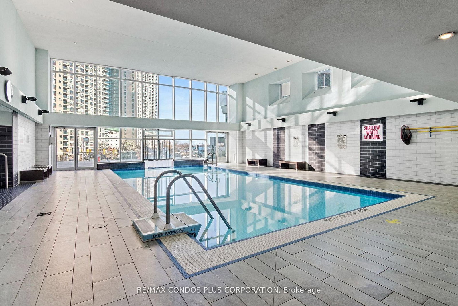 218 Queens Quay W, Unit 2611 - Photo 36