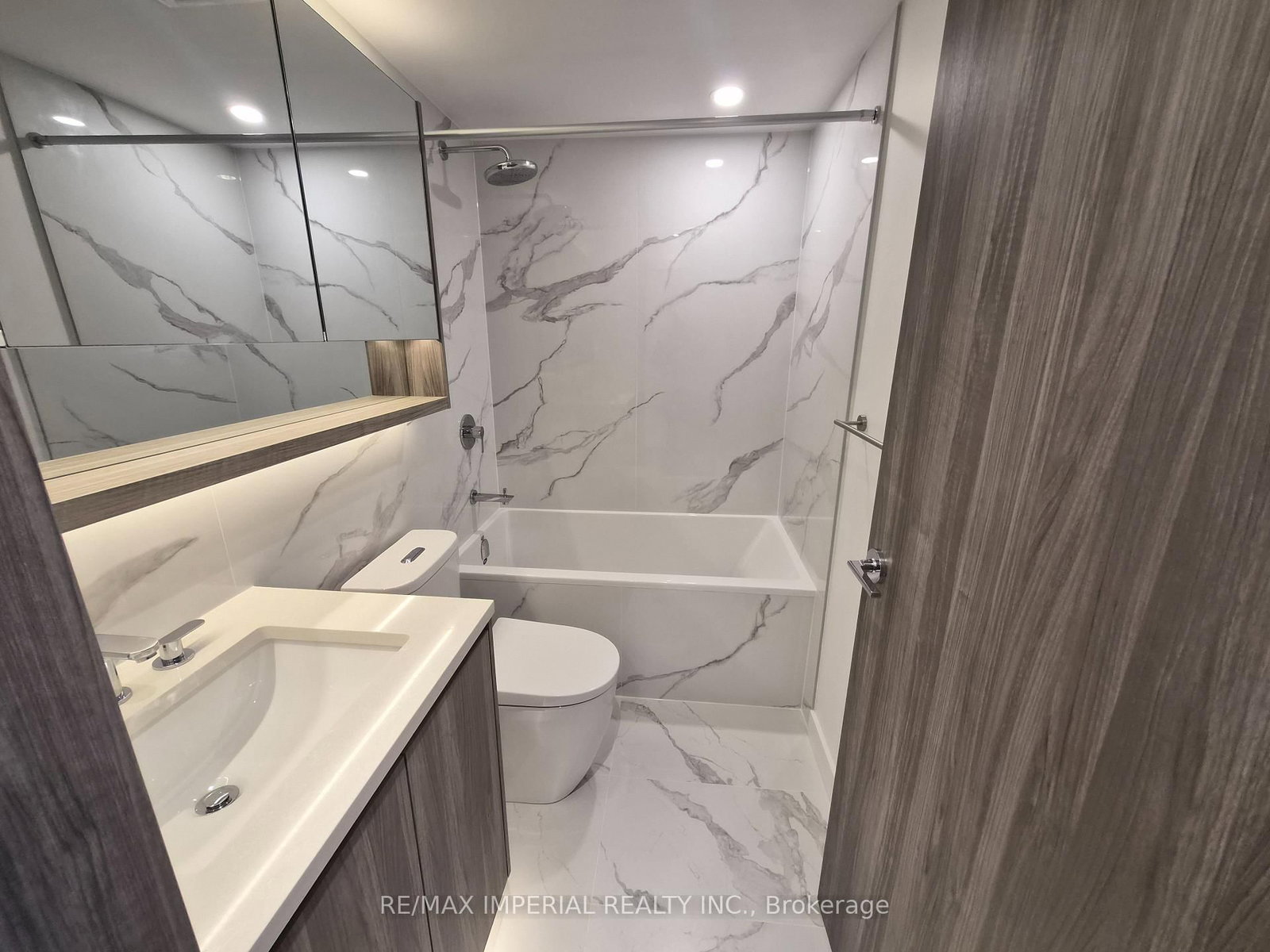 75 Billes Heights, Unit #632 N