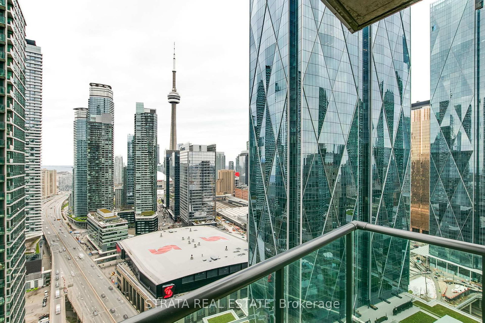 16 Yonge Street, Unit 3602 - Photo 8