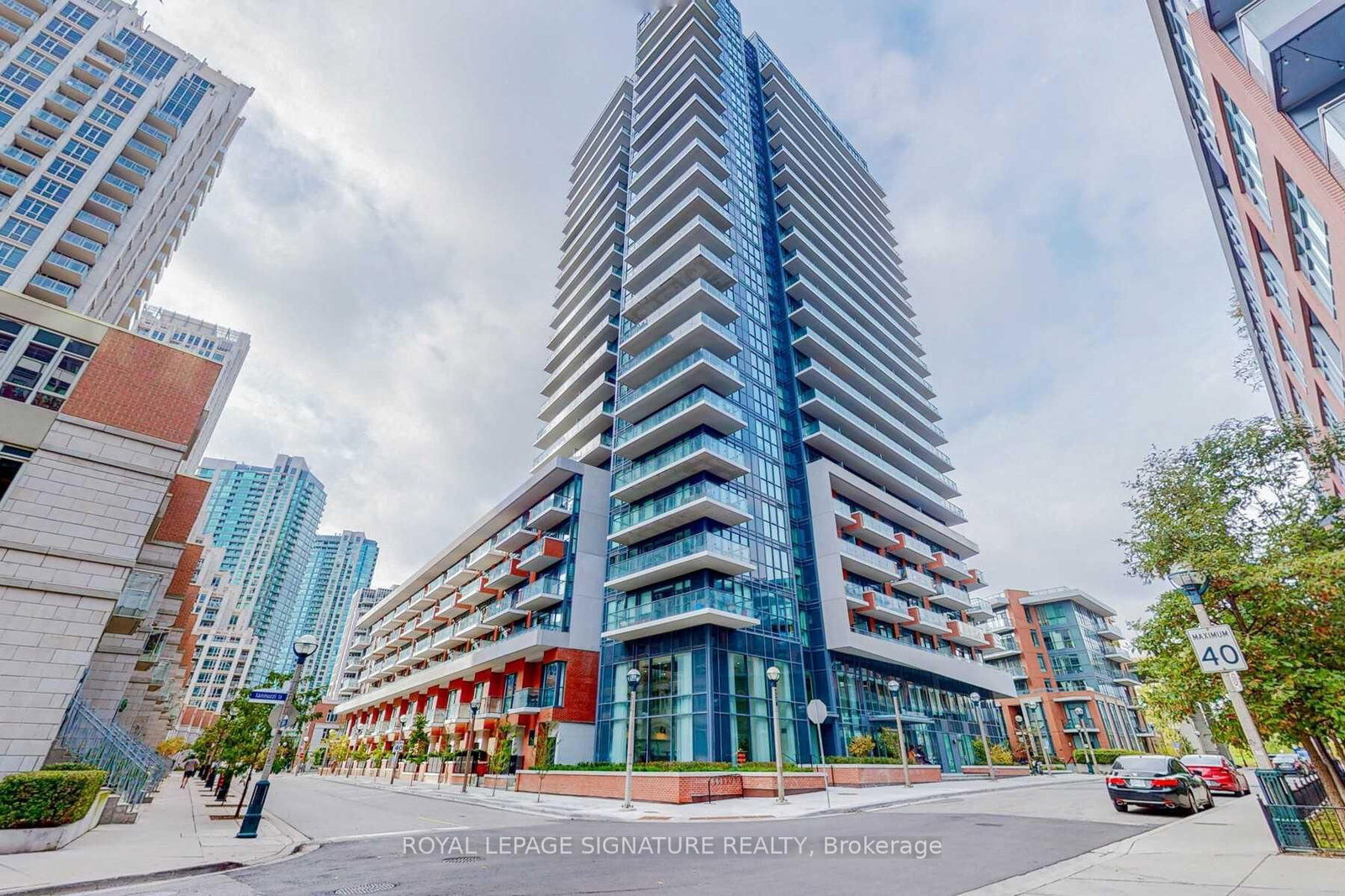 38 Iannuzzi Street, Unit 810 - Photo 2