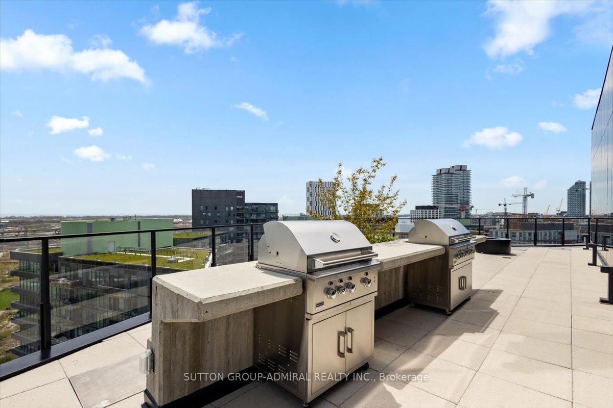 21 Lawren Harris Square, Unit 805 - Photo 25