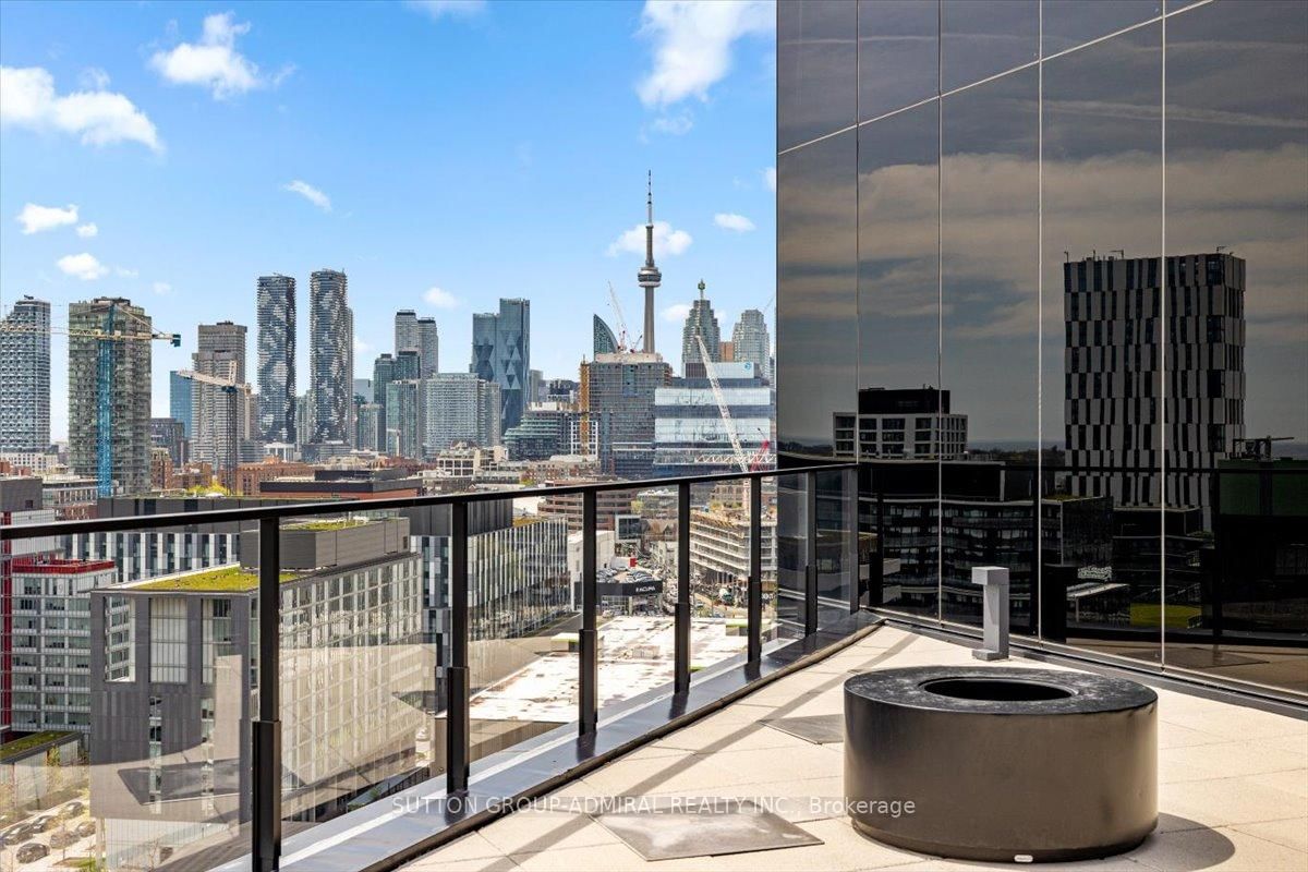 21 Lawren Harris Square, Unit 805 - Photo 26