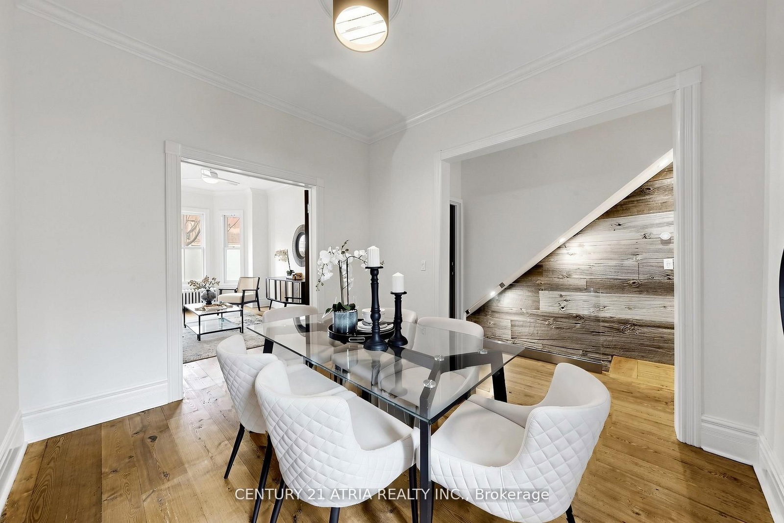 106 Oxford Street - Photo 4