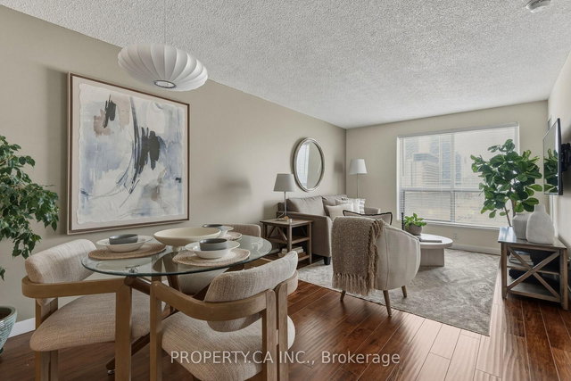 1105 - 410 Queens Quay W