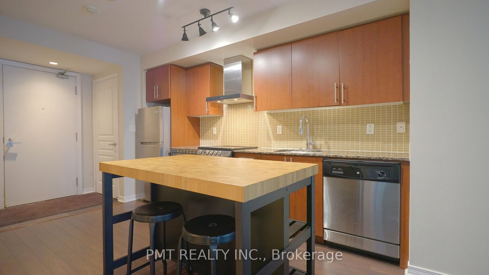 352 Front Street W, Unit 721 - Photo 5