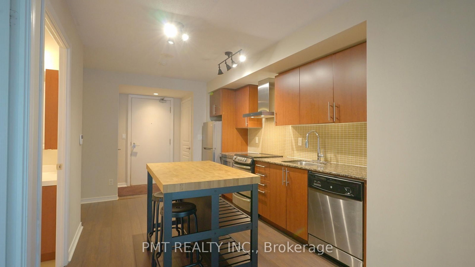 352 Front Street W, Unit 721 - Photo 6