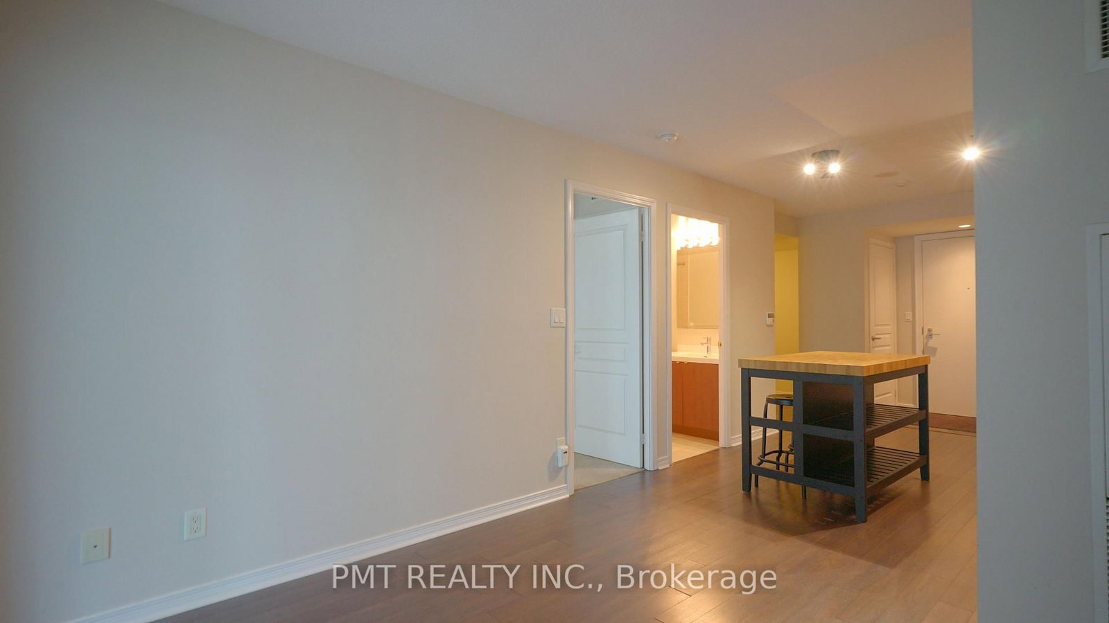 352 Front Street W, Unit 721 - Photo 8